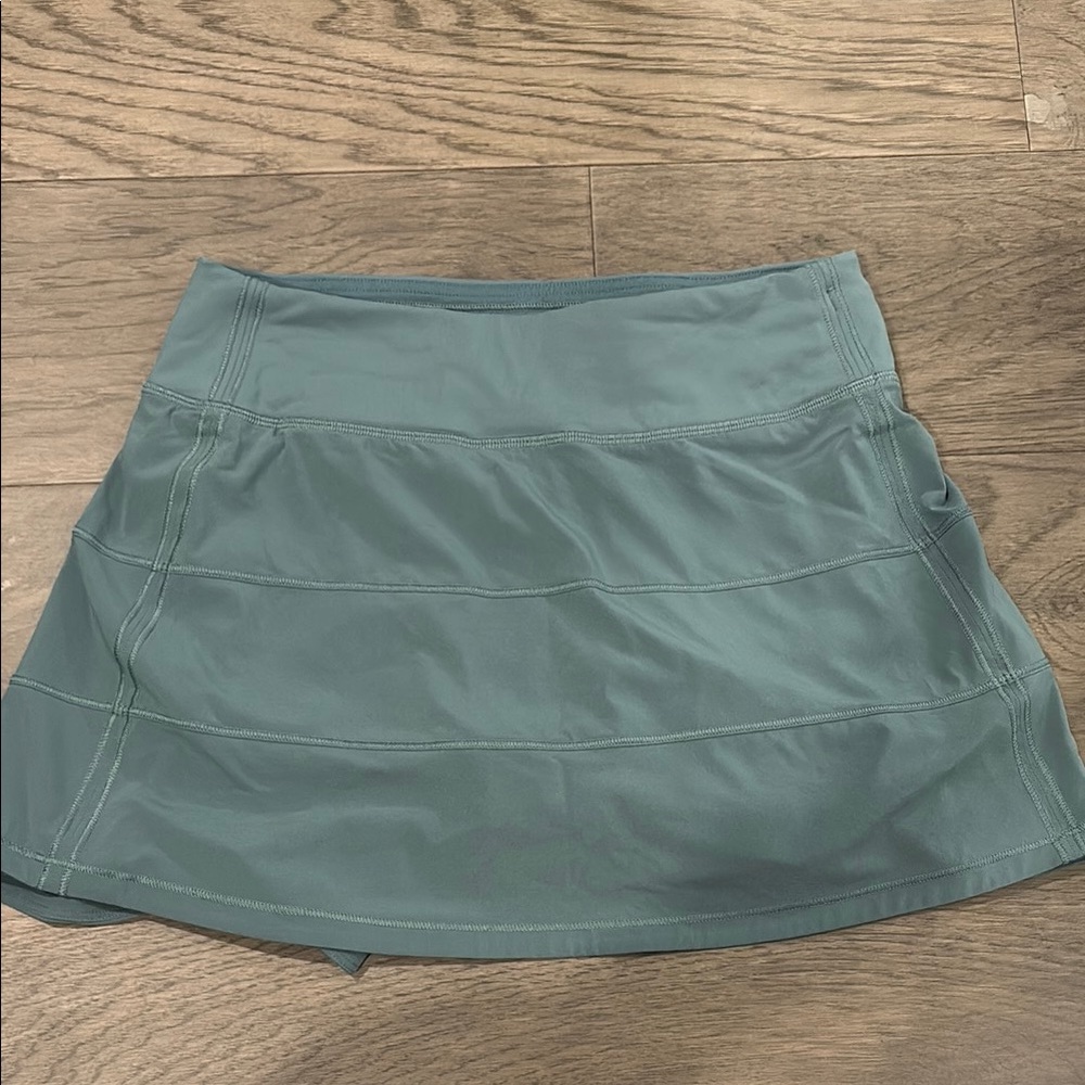 Lululemon Athletica Green A-Line Mini Skirt